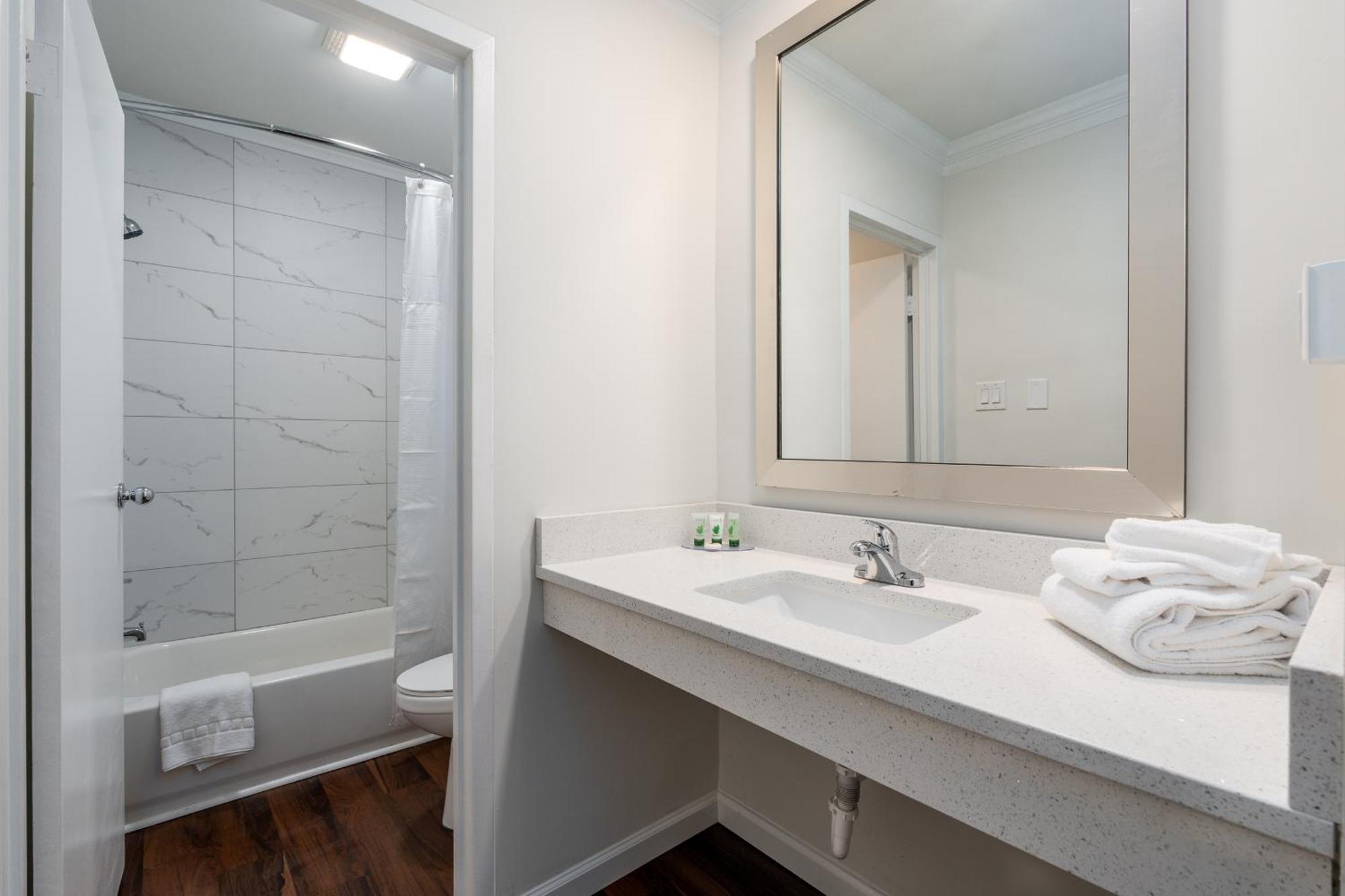 Crewe Boutique Inn Kültér fotó